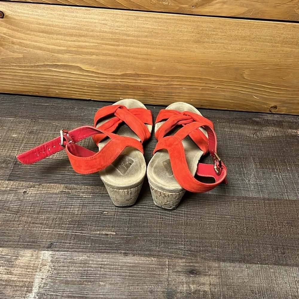 St Johns Bay Women's Red Peep Toe Flex Form Wedge Sandals Pasadena Size 8M Event